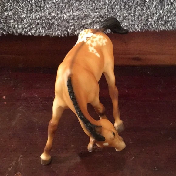 Breyer Tan and Black Horse Toy - Picture 7 of 7